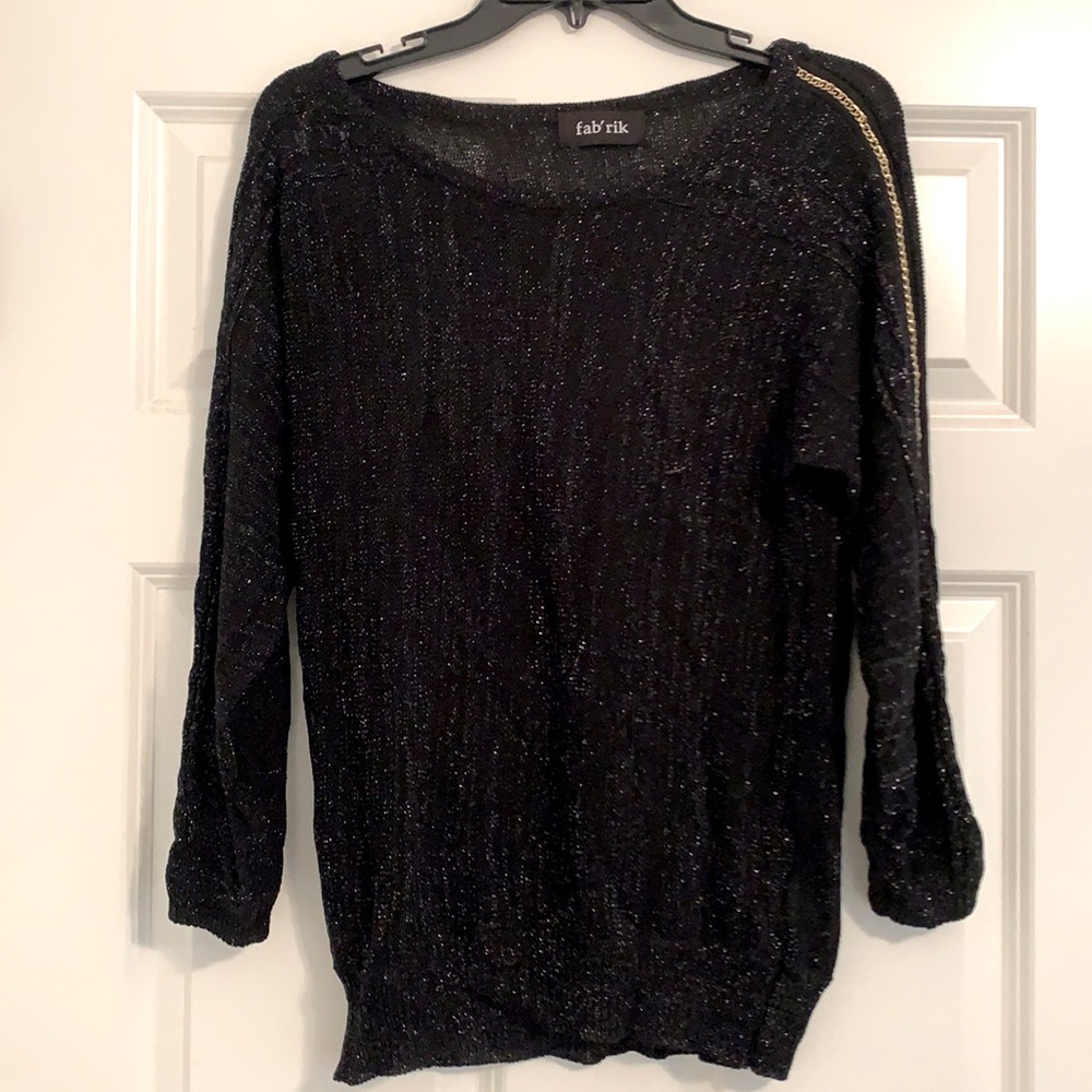 Fab’rik black & silver sweater w/ gold design M/L